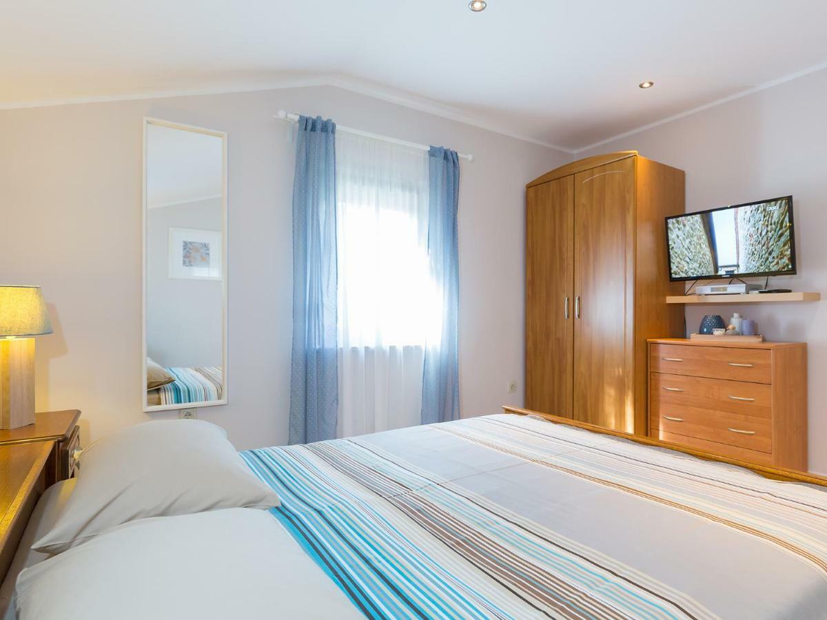 Cosy Studio Apartment Пореч Екстер'єр фото