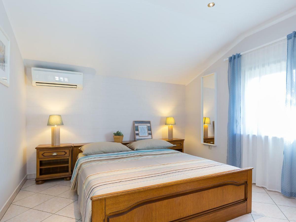 Cosy Studio Apartment Пореч Екстер'єр фото